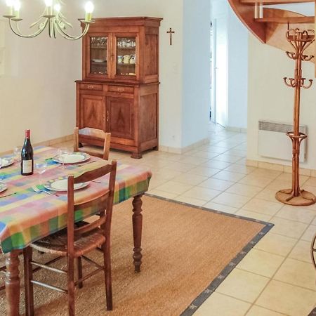 Lovely Home In Cadouarn With Wifi Séné Zewnętrze zdjęcie