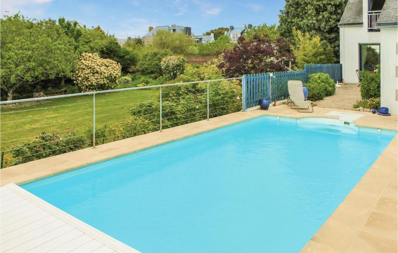 Lovely Home In Cadouarn With Wifi Séné Zewnętrze zdjęcie